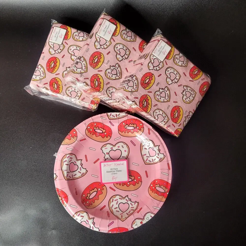 Betsey Johnson Donuts Hearts Sprinkles Appetizer Plates Cocktail Napkins Lot Set